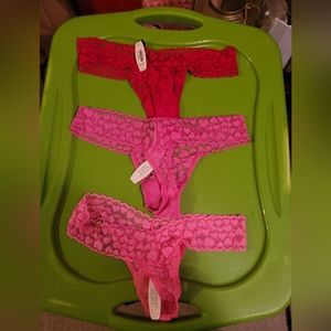4 pair Victorias Secret thong panties OS NWT